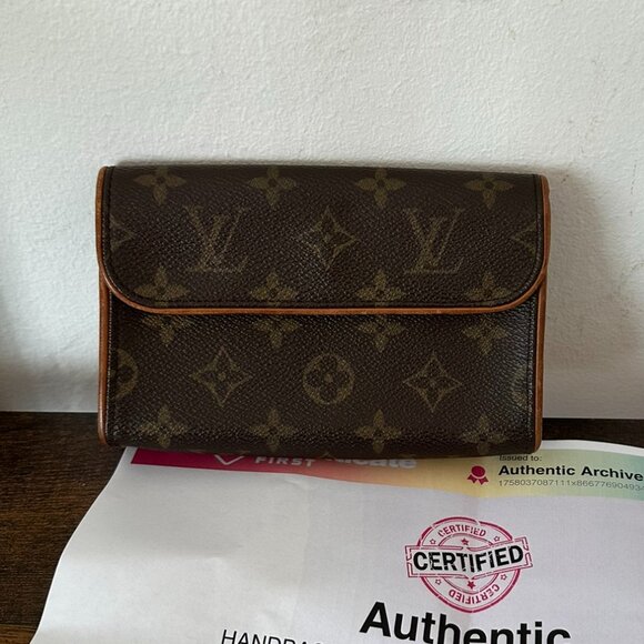 Louis Vuitton Handbags - Authentic Louis Vuitton Pochette Florentine Belt Bag